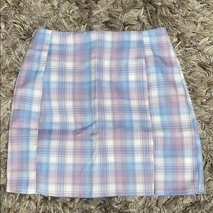 Short skirt